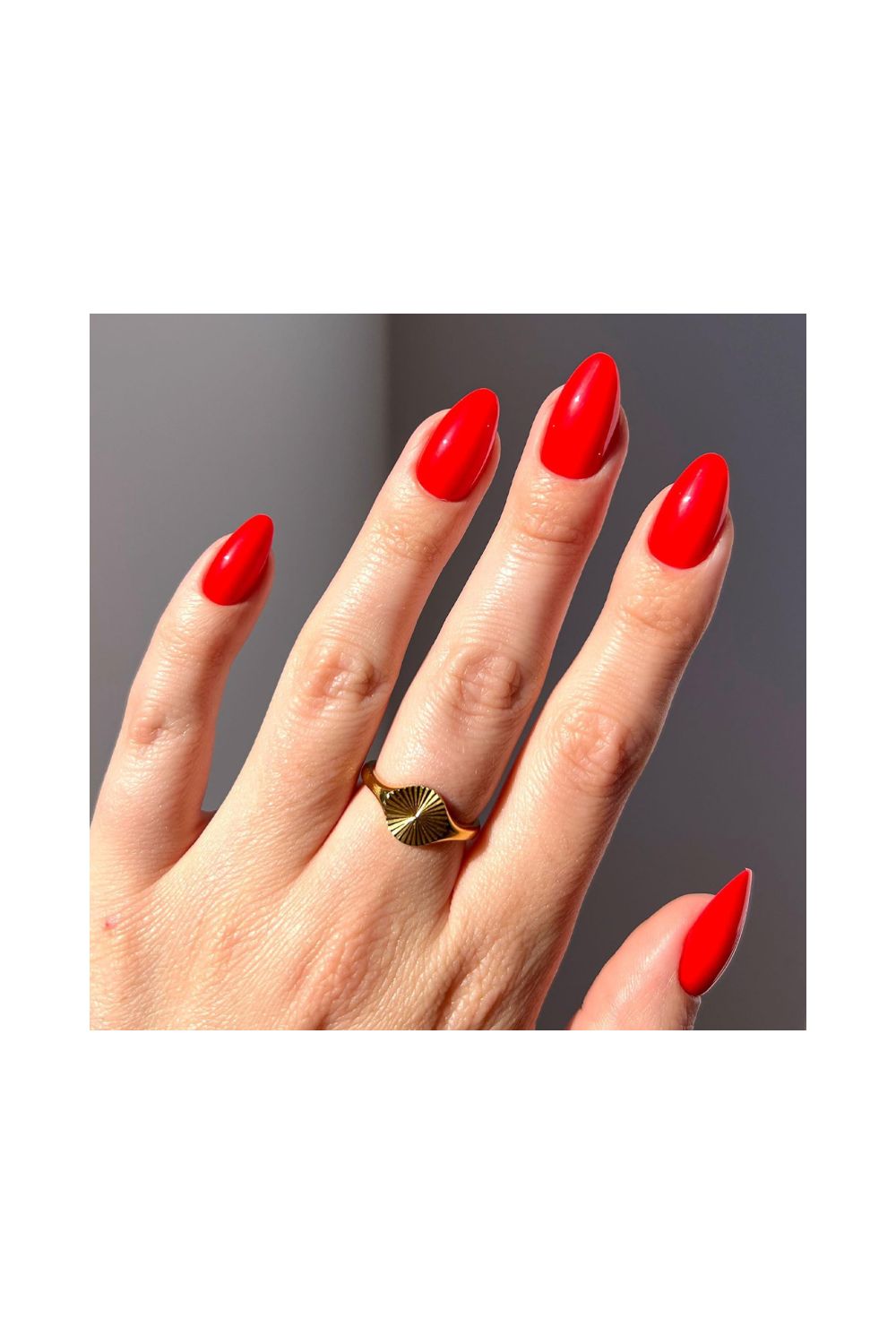 glamnetic press on nails fiery red short almond nails