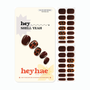 Heyhae Shell Yeah Tortoiseshell Gel Nail Strips featuring spooky amber and brown marble design